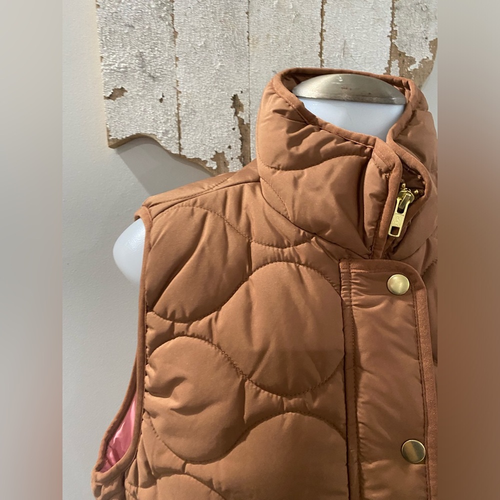 NWT! J. Crew signature Puffer Vest - Picture 2 of 8